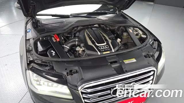 Audi A8 2014 — фото 6