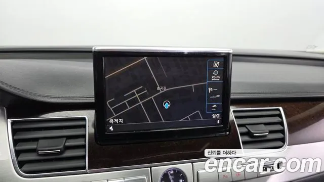 Audi A8 2014 — фото 14