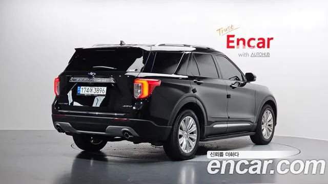 Ford Explorer 2021 — фото 2