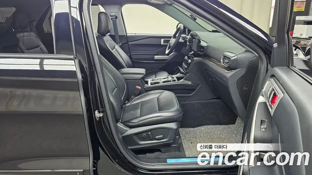 Ford Explorer 2021 — фото 11