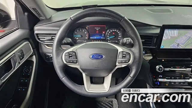 Ford Explorer 2021 — фото 13