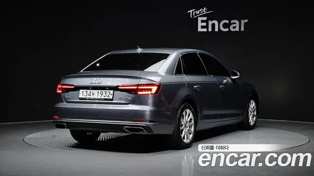 Audi A4 2019 — фото 2