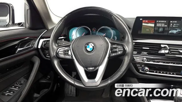 BMW 5-Series 2018 — фото 13