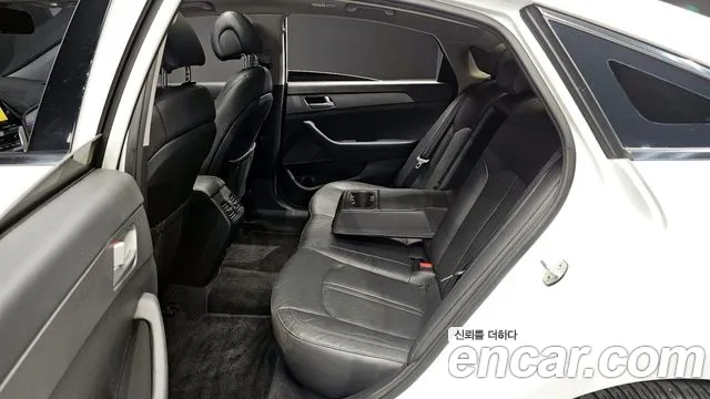 Hyundai Sonata 2015 — фото 12