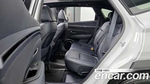Hyundai Tucson 2023 — фото 11
