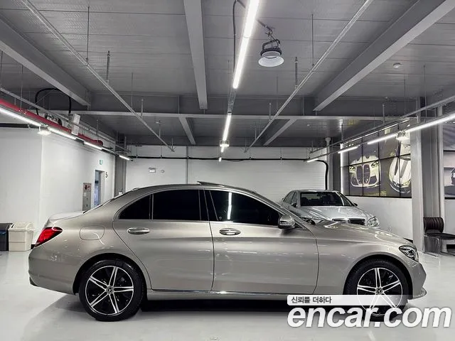 Mercedes-Benz C-Class 2019 — фото 5