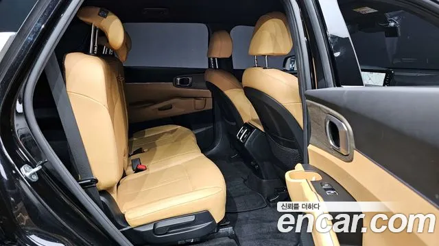 Kia Sorento 2022 — фото 11