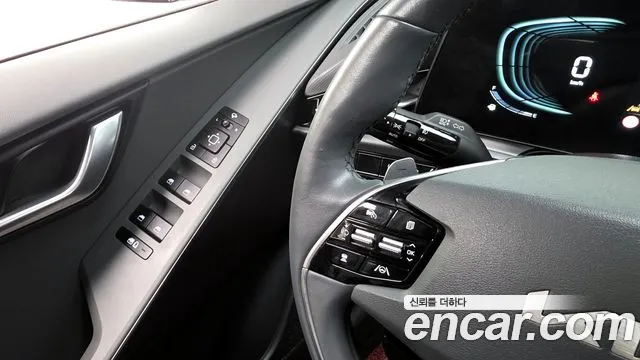 Kia Niro 2024 — фото 18