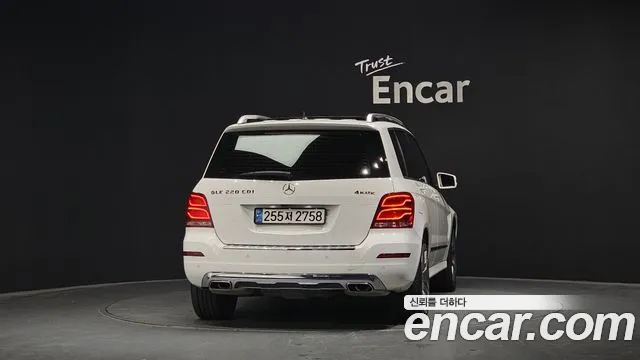 Mercedes-Benz GLK-Class 2015 — фото 4