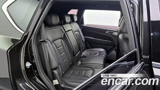 KG_Mobility_Ssangyong Rexton 2018 — фото 12