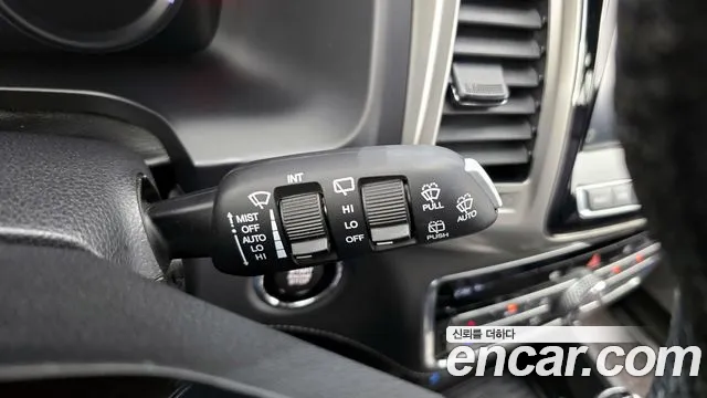 KG_Mobility_Ssangyong Rexton 2018 — фото 18