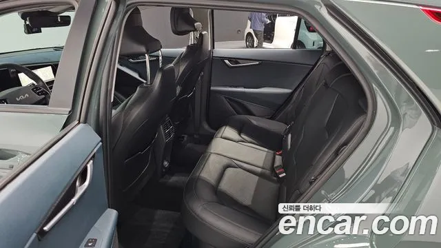 Kia Niro 2022 — фото 12