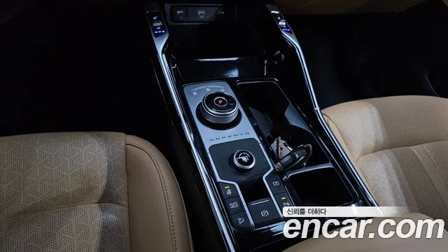 Kia Sorento 2022 — фото 9
