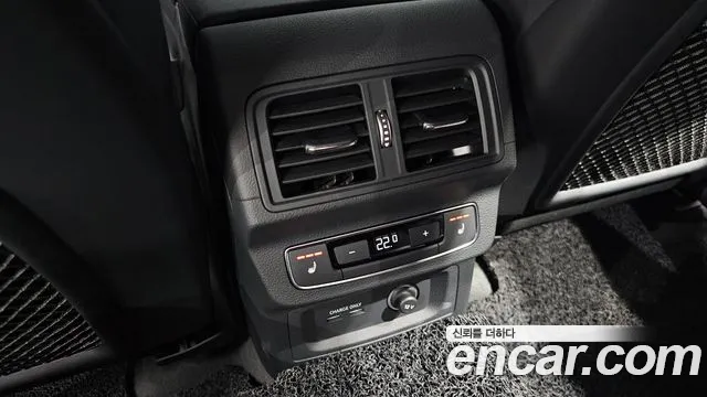 Audi Q5 2023 — фото 18