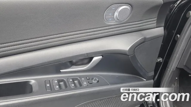 Hyundai AVANTE 2021 — фото 18