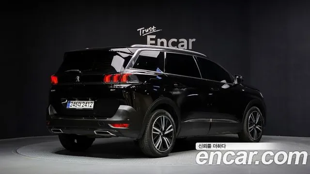 Peugeot 5008 2024 — фото 2
