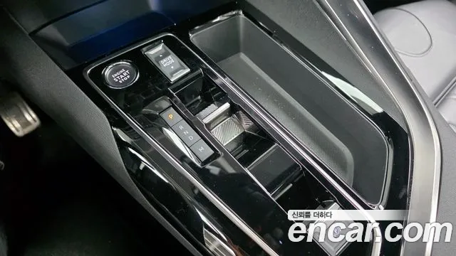 Peugeot 5008 2024 — фото 9