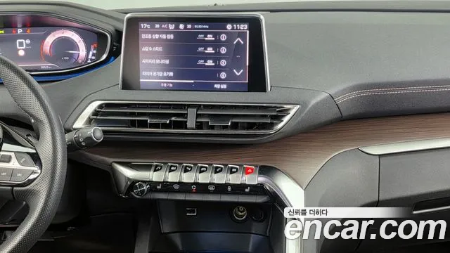 Peugeot 5008 2024 — фото 14