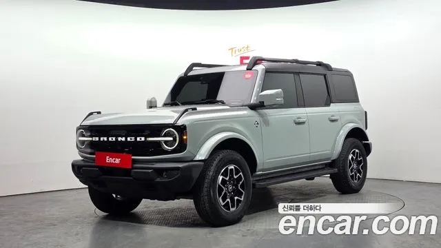 Ford Bronco 2023 — фото 1