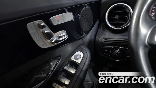 Mercedes-Benz C-Class 2016 — фото 18