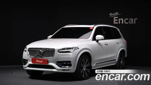 Volvo XC90 2023 — фото 1