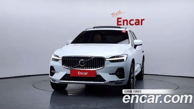 Volvo XC60 2023 — фото 3