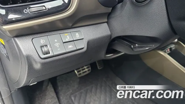 Kia Stonic 2018 — фото 14