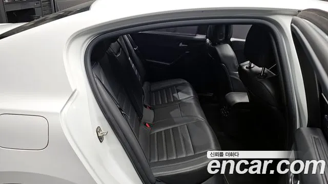 Peugeot 508 2015 — фото 11