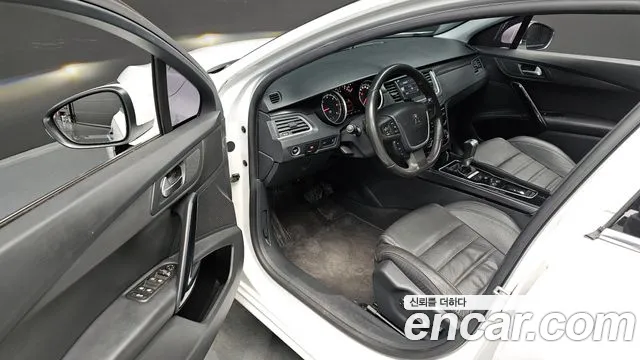Peugeot 508 2015 — фото 12
