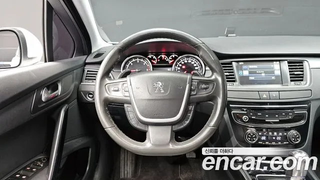Peugeot 508 2015 — фото 13