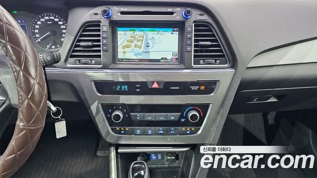 Hyundai Sonata 2017 — фото 17