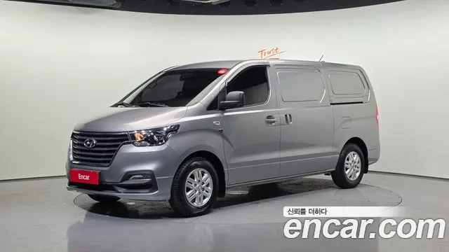 Hyundai Starex 2019 — фото 1