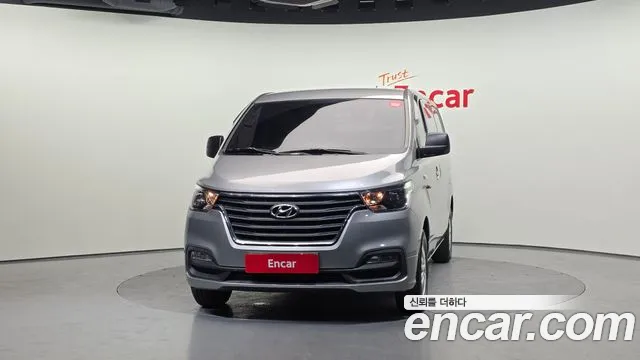 Hyundai Starex 2019 — фото 3
