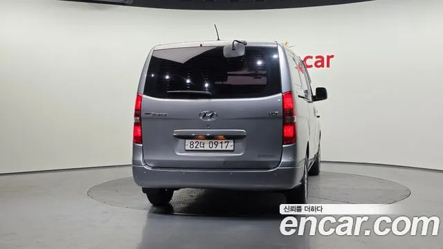 Hyundai Starex 2019 — фото 4