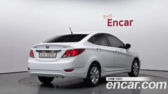 Hyundai Accent 2016 — фото 1