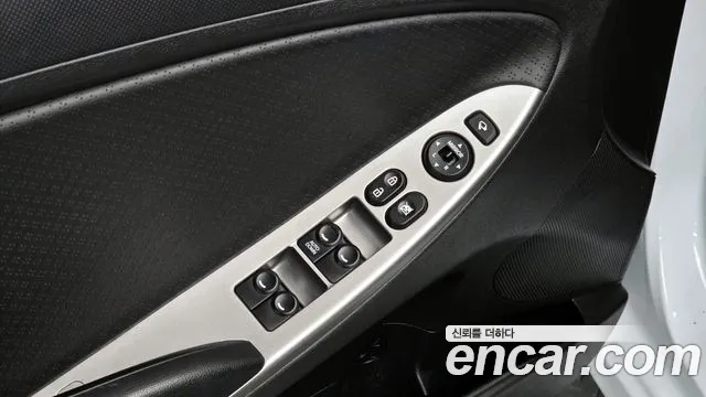 Hyundai Accent 2016 — фото 17