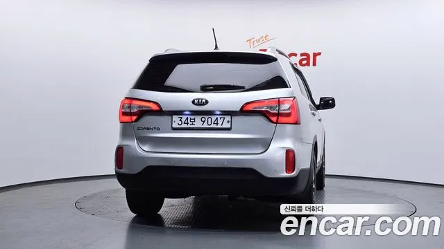 Kia Sorento 2013 — фото 4