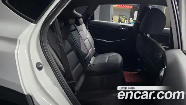 Hyundai Tucson 2019 — фото 12