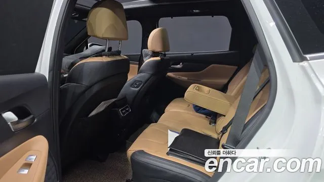 Hyundai Santafe 2023 — фото 12
