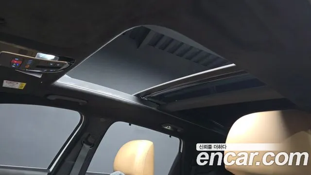 Hyundai Santafe 2023 — фото 19