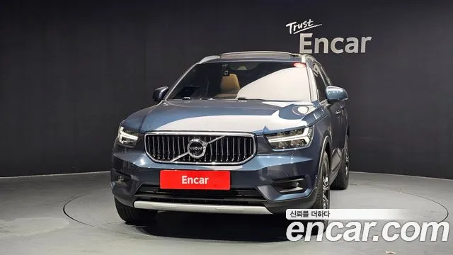 Volvo XC40 2021 — фото 3