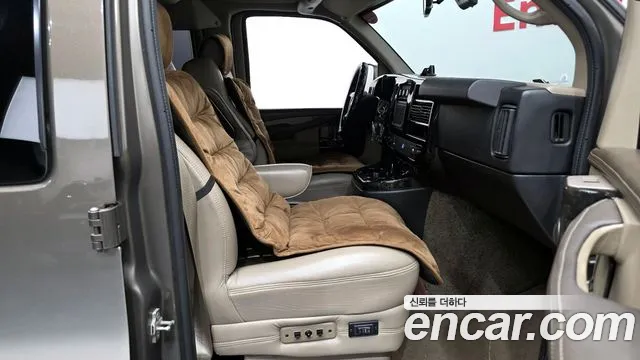 Chevrolet Express Van 2014 — фото 11