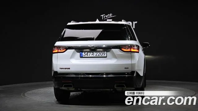 ChevroletGMDaewoo Traverse 2021 — фото 4