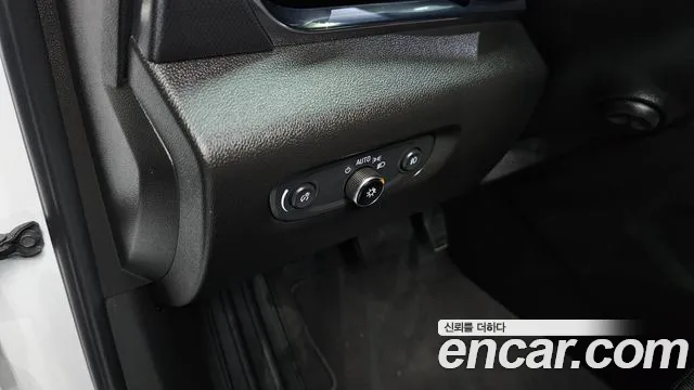 ChevroletGMDaewoo Traverse 2021 — фото 16