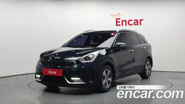 Kia Niro 2018 — фото 1