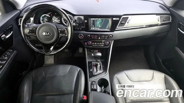 Kia Niro 2018 — фото 7