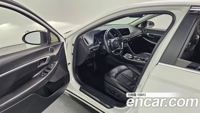 Hyundai Sonata 2021 — фото 11