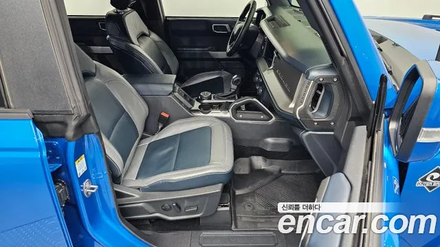 Ford Bronco 2023 — фото 10