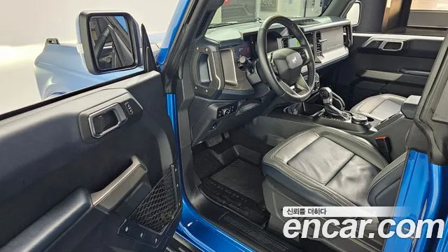 Ford Bronco 2023 — фото 11