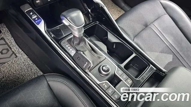 Kia Sorento 2022 — фото 9